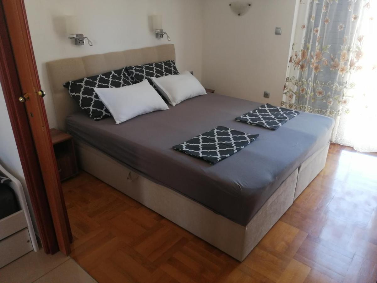 Apartmani Slavica Jezera Eksteriør billede