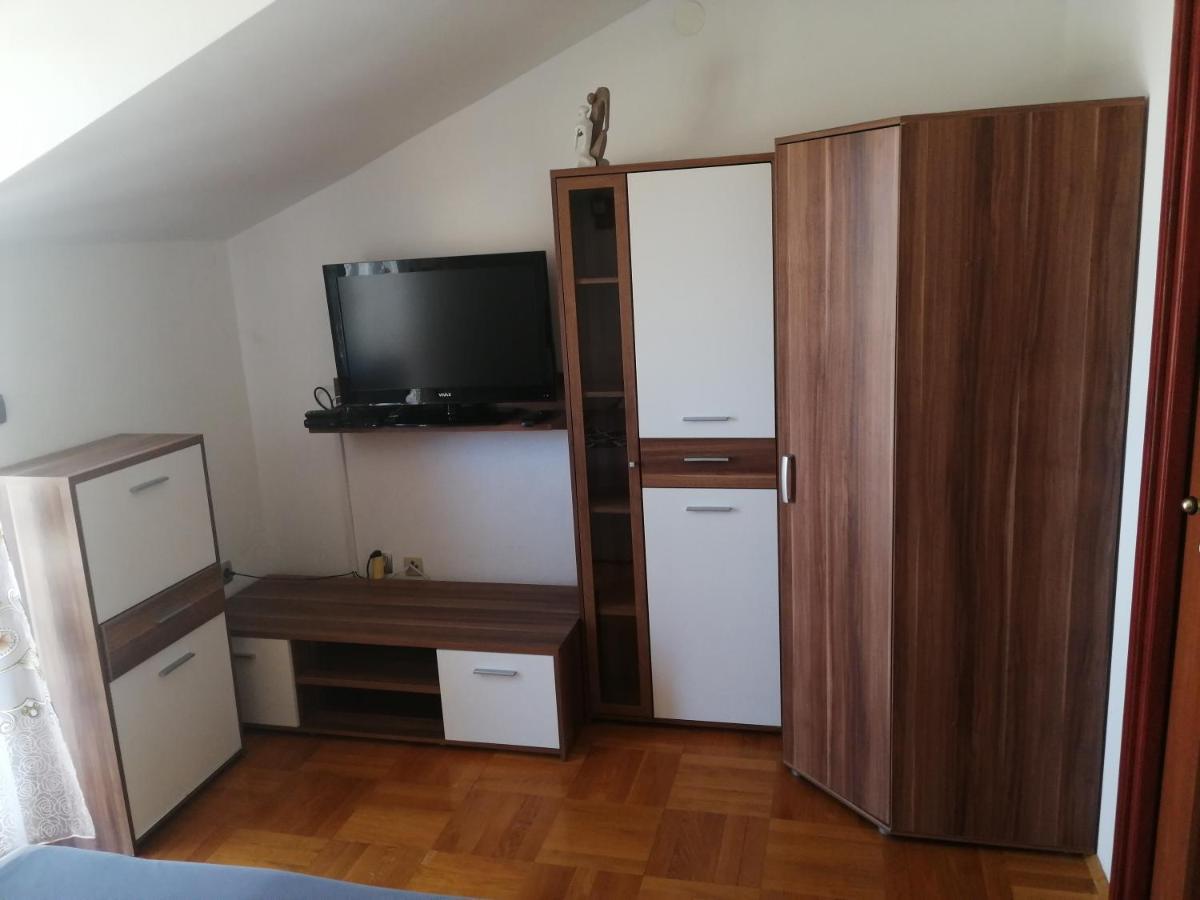 Apartmani Slavica Jezera Eksteriør billede